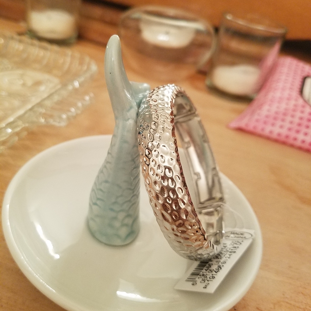 Bracelet - Picture 2 of 2